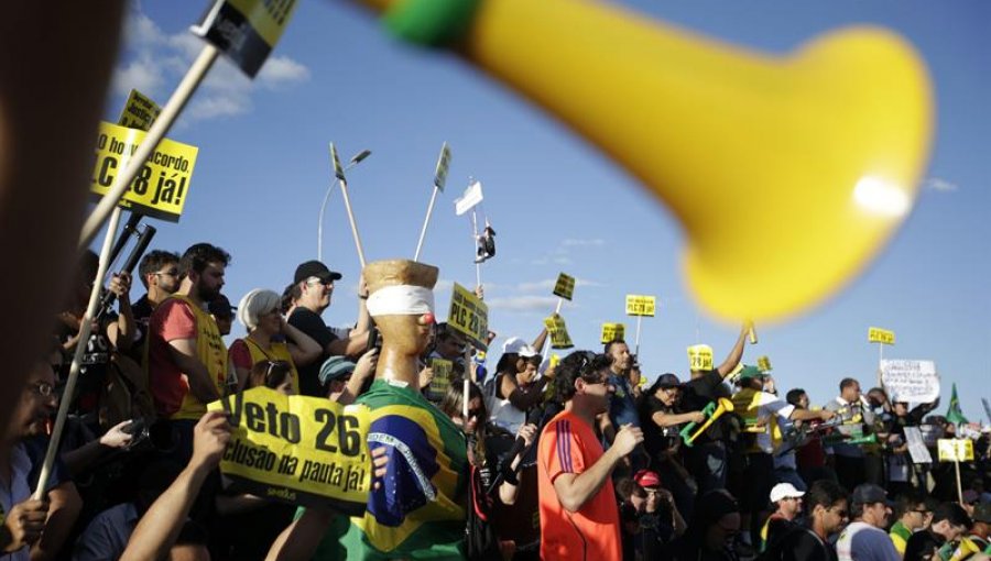 Piden a militantes reforzar marchas del jueves a favor del Gobierno brasileño
