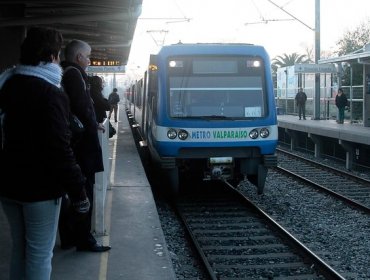 Conflicto entre usuarios por servicio del Metro Valparaíso