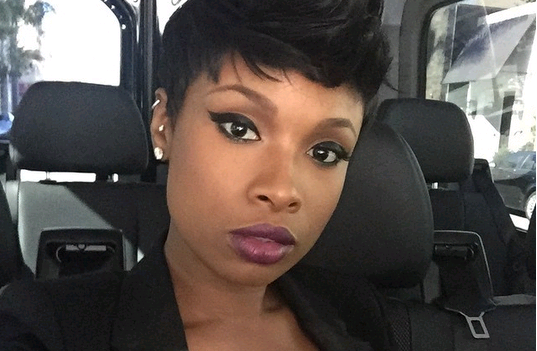 Actriz Jennifer Hudson sorprende con radical cambio de look