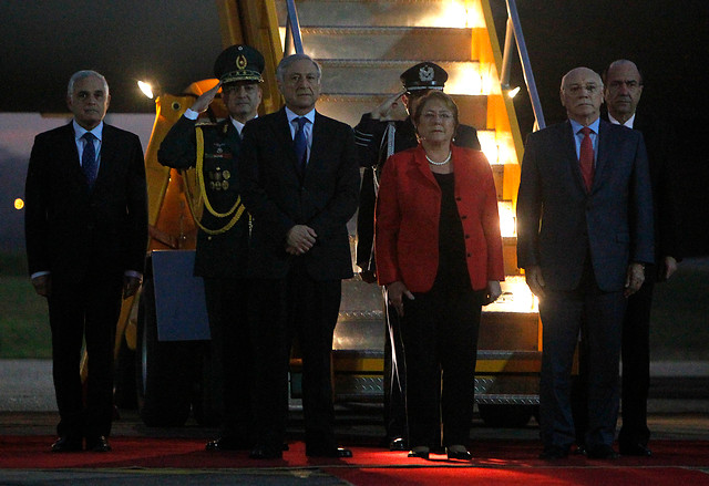 Bachelet llega a Paraguay para su visita oficial