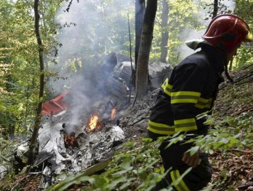 Al menos siete muertos al chocar dos aviones con paracaidistas en Eslovaquia