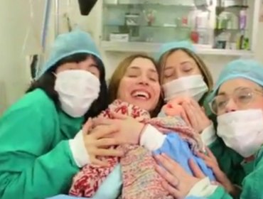 Video: La graciosa parodia sobre lo que opinan las amigas de tener o no hijos