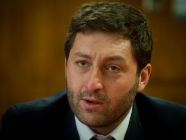 Coloma (UDI): "No es normal que un diputado esté en el 40% más vulnerable"