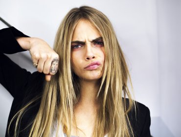 Famosa modelo británica deja las pasarelas por lo “tóxico” de ese mundo