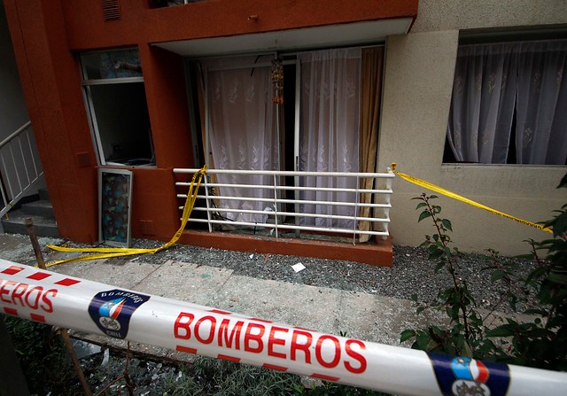 Explosión habría dejado inhabitables a al menos cinco departamentos