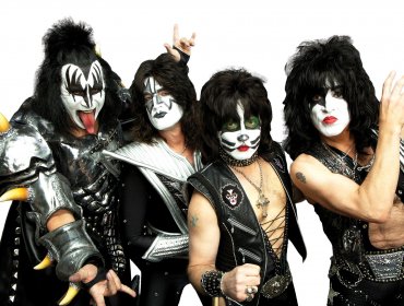 Registran casa del líder de Kiss por caso de pornografía infantil