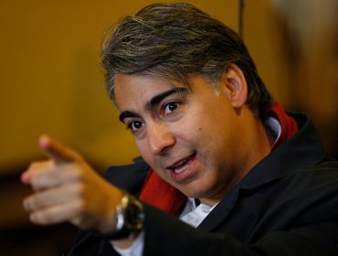 ME-O descarta vínculo entre su candidatura y desaprobación de Bachelet
