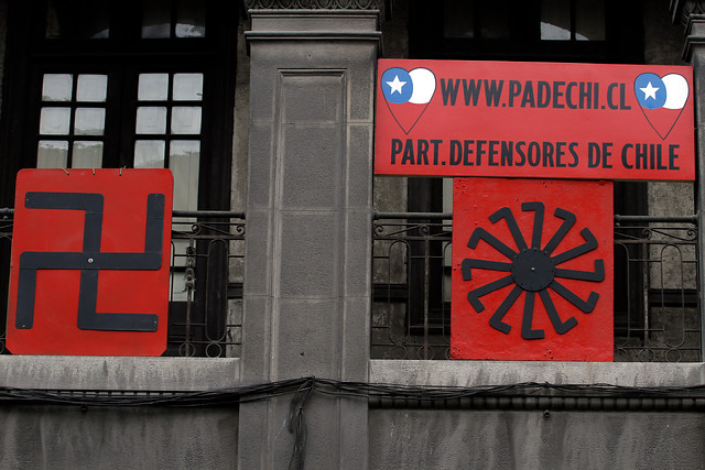 Sorpresa entre vecinos del barrio Brasil por “símbolos nazis” en antigua casona