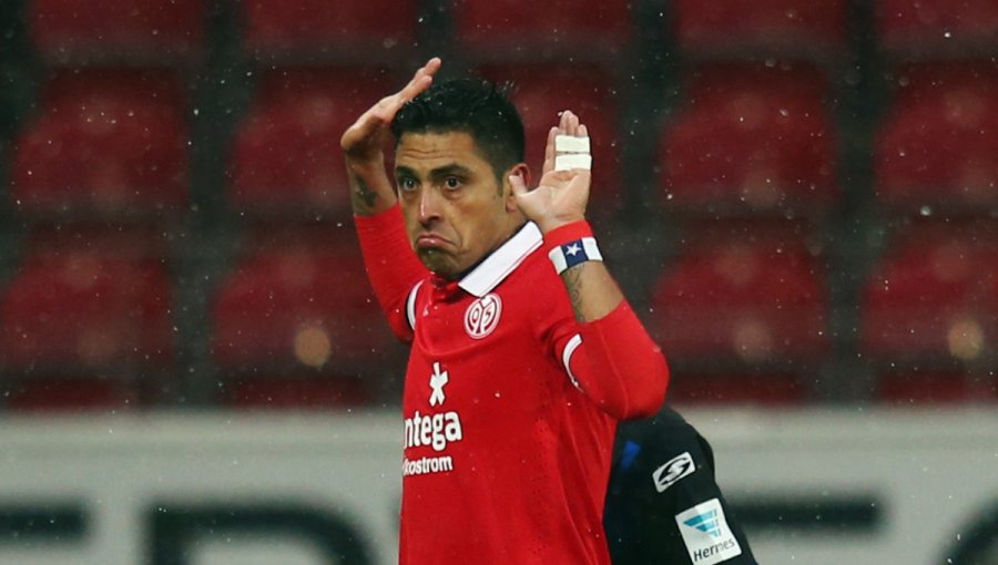 Gonzalo Jara aún no define si se queda en Mainz o busca nuevo club