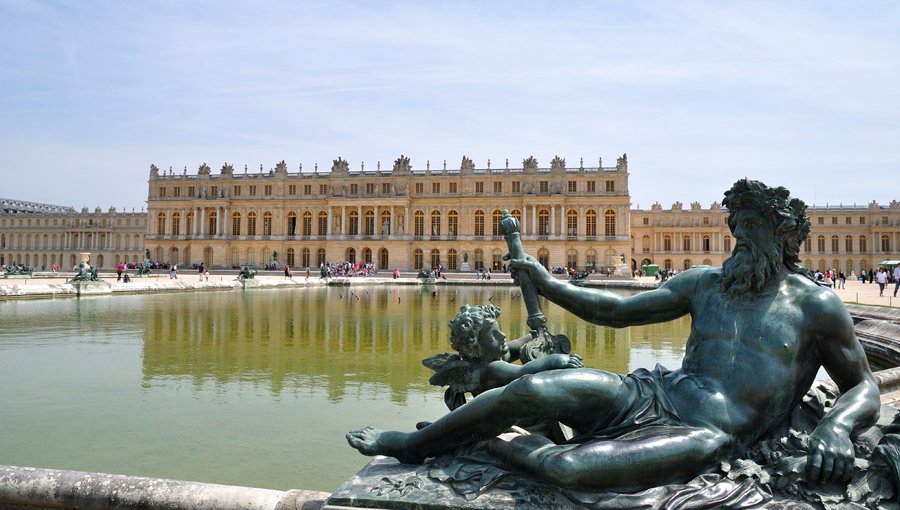 El Palacio de Versalles se ofrece como hotel de lujo