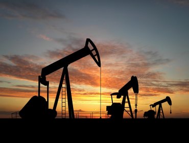 El precio del petróleo cae al nivel más bajo desde 2009 tras dudas sobre China