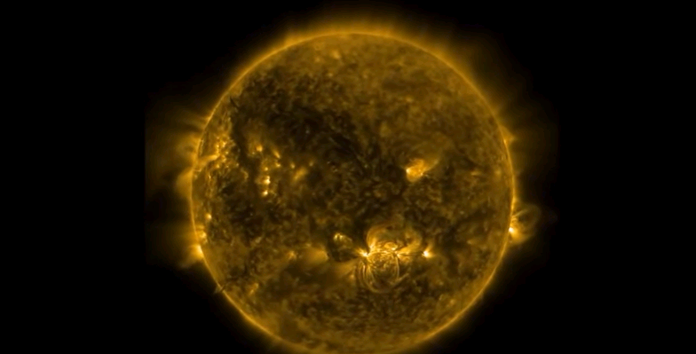 Video: NASA captura impresionante explosión solar