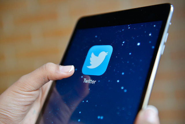 Políticos tuitearán tranquilos: Twitter cerró recuperación de tuits borrados