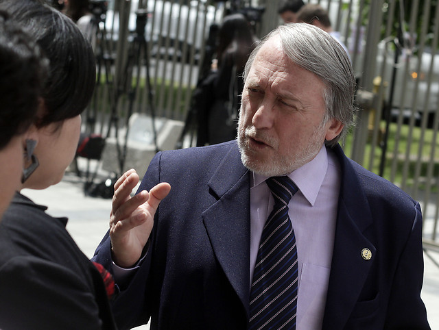 Fiscales Gajardo y Arias pelearan por el puesto de Ayala