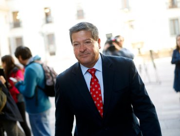 Ernesto Velasco valoró decisión del Gobierno de remover a Huenchumilla