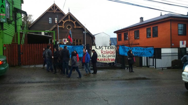 Comunidades mapuche se toman oficina de la Conadi de Valdivia