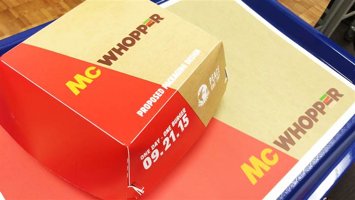 Fin a la guerra de hamburguesas: Burger King propone a McDonald's comercializar el McWhopper