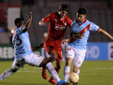 Sudamericana: Campos Toro jugó todo el partido en 1-1 de Arsenal e Independiente