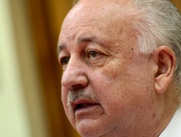 Ministerio confirma que diputado Teillier no pidió ficha de protección social
