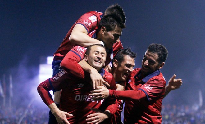 Universidad Católica busca sacar ventaja ante Libertad por Copa Sudamericana