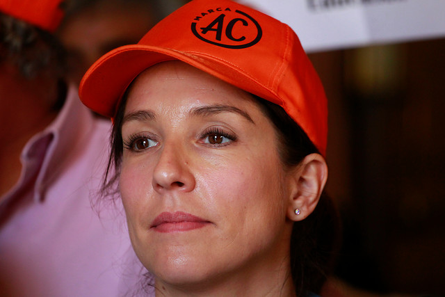 Mariana Loyola impacta con esbelta figura