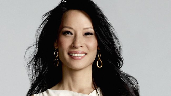 Actriz estadounidense Lucy Liu fue mamá por primera vez a los 46 años