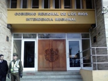 Se inicia investigación a Gore de Los Ríos, por no rendir 3.600 millones de pesos