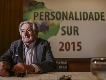 Mujica aclamado por miles de estudiantes brasileños por cátedra sobre la vida