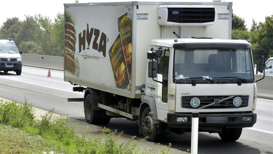 Detienen en Hungría a los supuestos traficantes del camión con 71 cadáveres