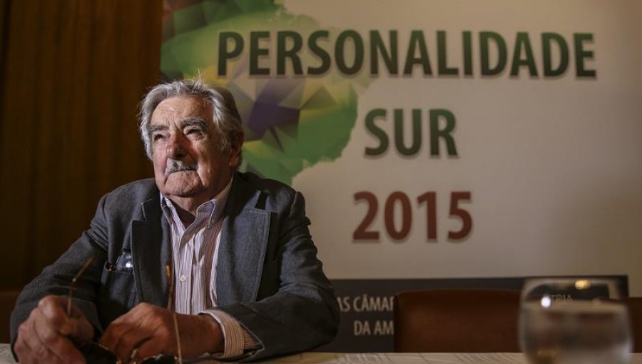 Mujica aclamado por miles de estudiantes brasileños por cátedra sobre la vida