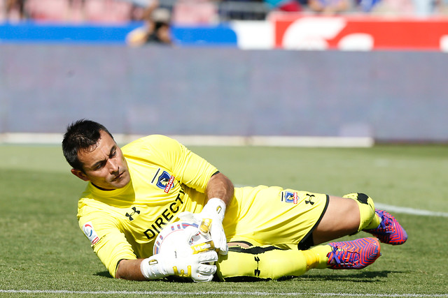 Colo Colo: Justo Villar sufre lesión y no estará ante Coquimbo por Copa Chile