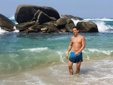 Agustín Pastorino recorre Colombia con una especial compañía