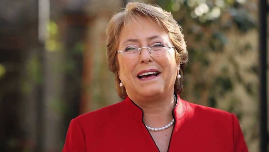 Video: El baile de la Presidenta Bachelet que sorprendió en La Cisterna