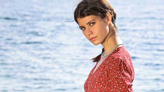 Actriz que interpretó a Fatmagül luce feliz su embarazo