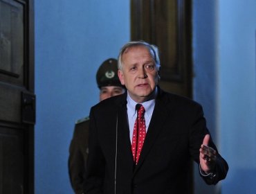 Ministro Burgos sobre lapidarios resultados en encuestas: “Al Estado de Chile le ha ido mal”