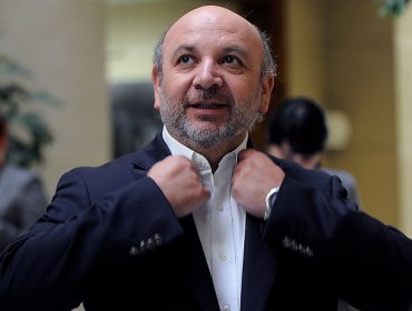 Castro pide que Minsal tenga el "coraje" de enviar proyecto de reforma a Isapres