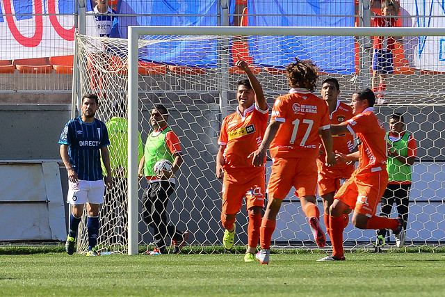 Copa Chile: U. Católica perdió ante Cobreloa en Calama y extiende mala racha