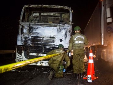 Testigo del ataque a camión relata sin filtro: "Andan armados, están dejando la pura cagada"