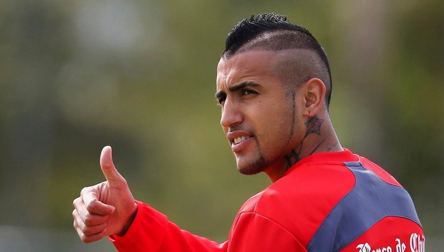 Guarello se va en picada en contra de Arturo Vidal tras supuesta indisciplina