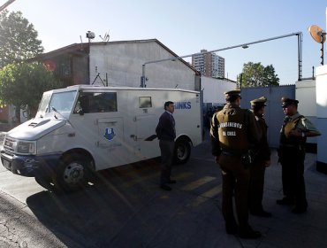 Carabineros realiza operativo ante robo frustrado a camión de Brinks