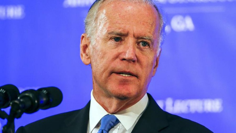 Joe Biden dice que decidirá si presenta candidatura en función de su familia