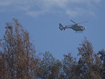 Carabineros rescata a matrimonio de la tercera edad en cerro La Cruz