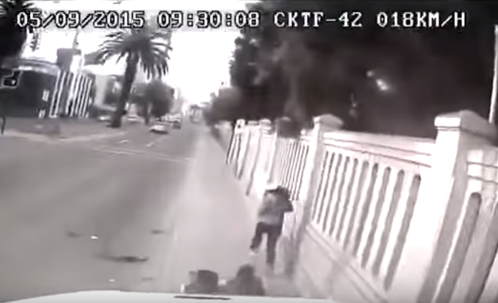 Video: Antofagastina salva milagrosamente de accidente vehicular