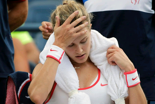 Bouchard se retira del Abierto de EEUU por un golpe en la cabeza