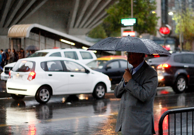 Dirección Meteorológica emite alerta de tormentas eléctricas y precipitaciones para zona central