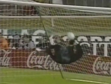 Video: René Higuita realiza el escorpión a 20 años de la mítica jugada