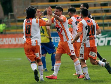 Cobresal se impuso ante San Luis en duelo de campeones