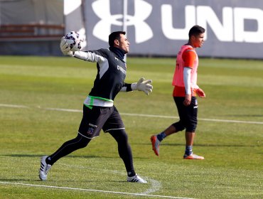 Justo Villar vuelve al pórtico de Colo Colo ante Coquimbo este martes