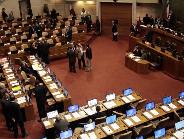 Diputados piden facilitar inserción de refugiados sirios que lleguen a Chile