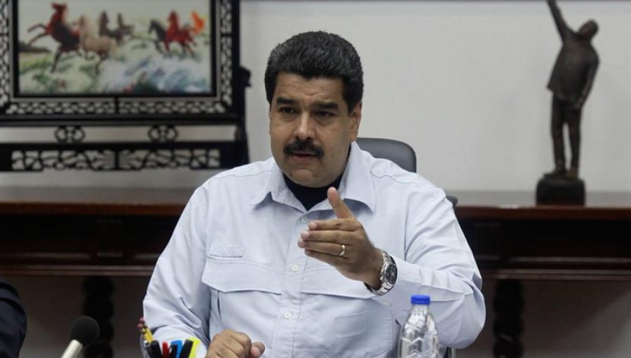 Maduro insta a EE.UU. a unirse a discusión sobre precio mínimo del petróleo